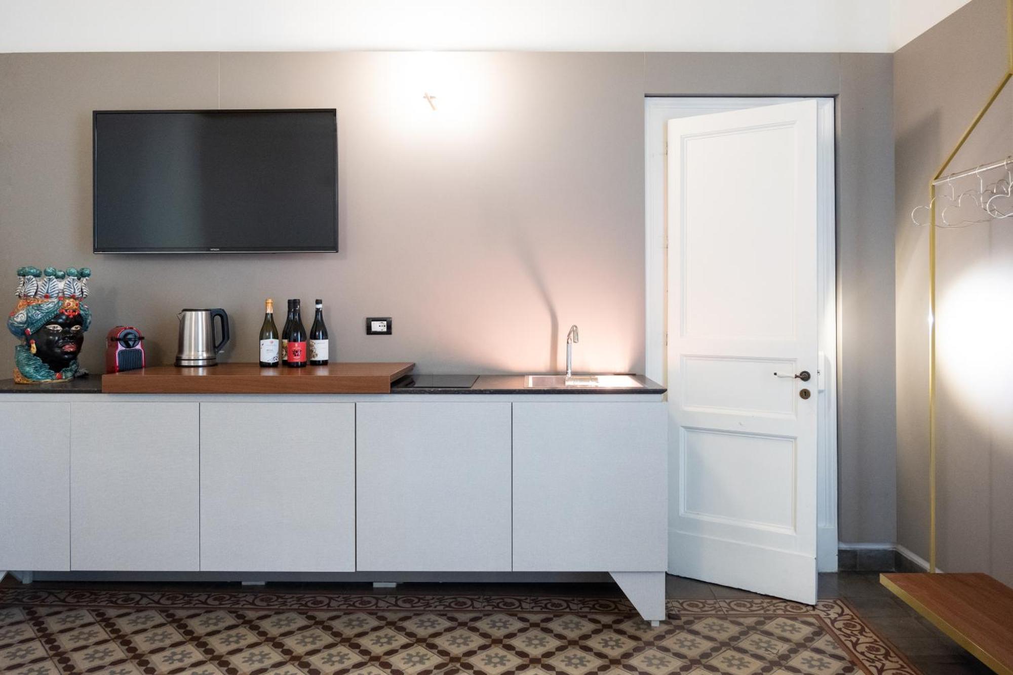 Scene Suites Apartments Катания Екстериор снимка