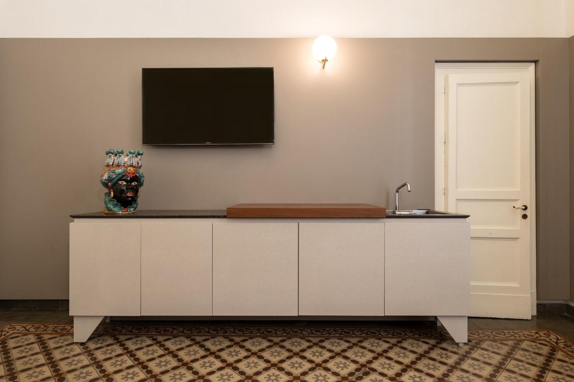 Scene Suites Apartments Катания Екстериор снимка